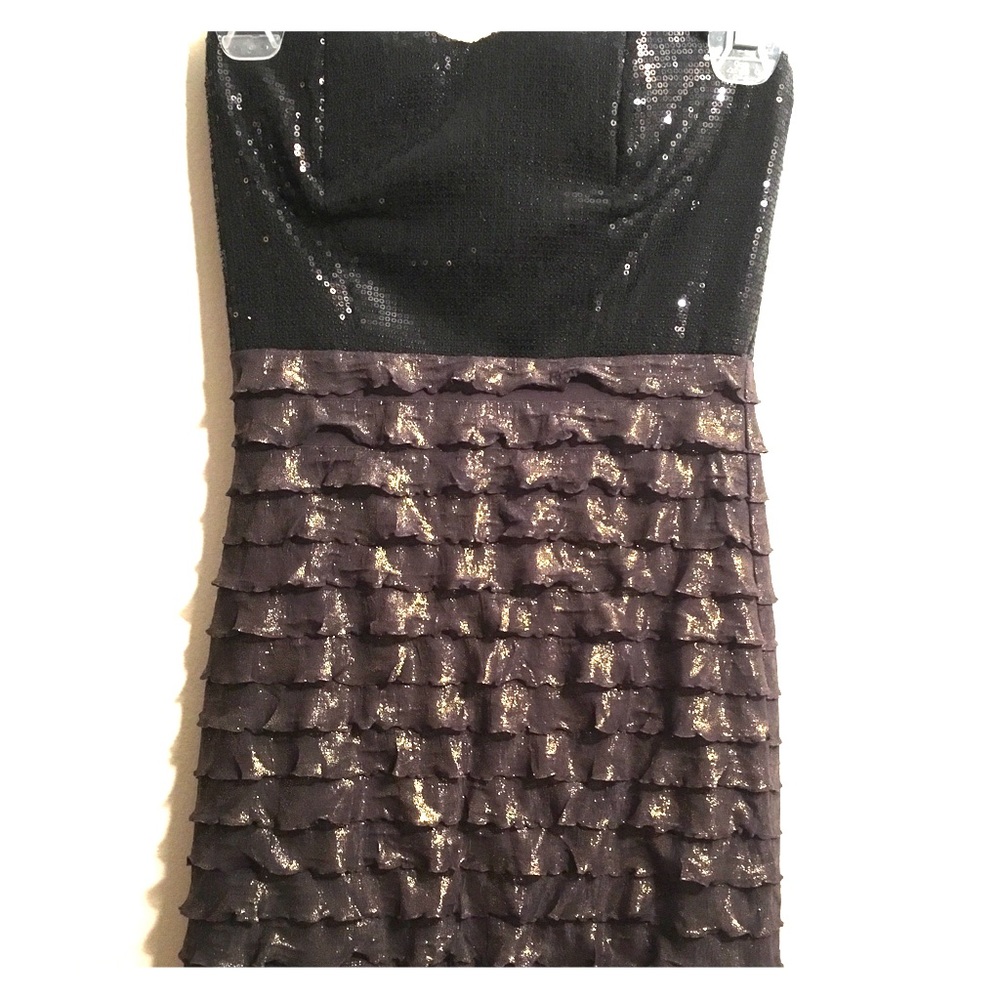 Black & Gold strapless mini